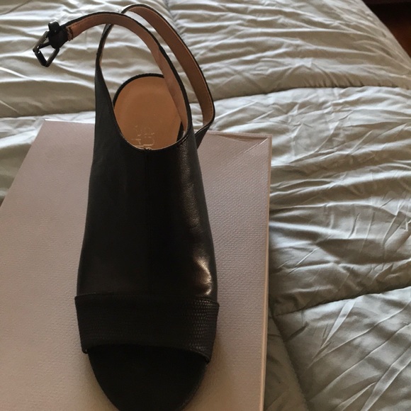 Shoes - Picture 3 of 4